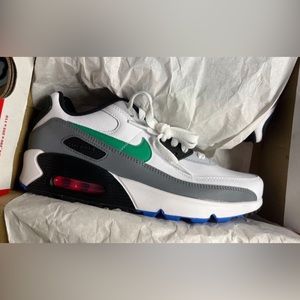 NIKE Air Max 90